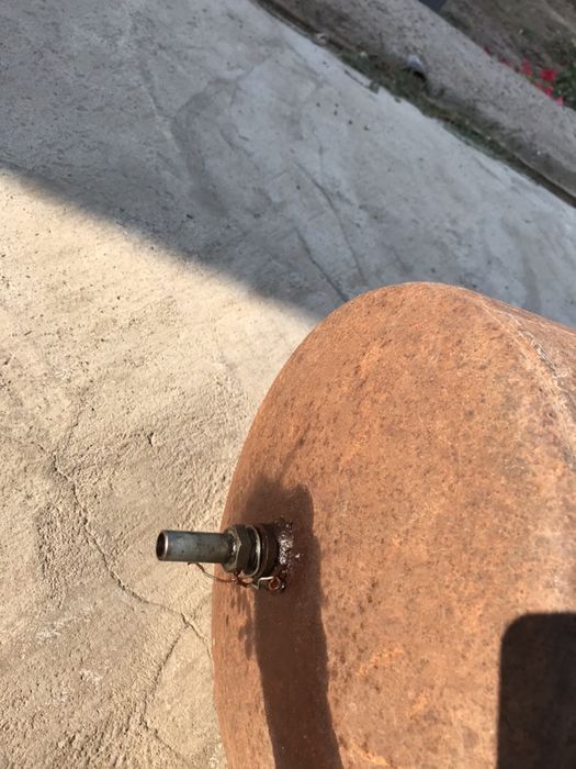 Продам бачок для компрессора