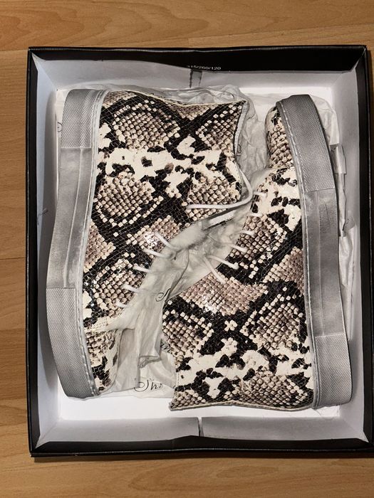 Чисто нови обувки Shano