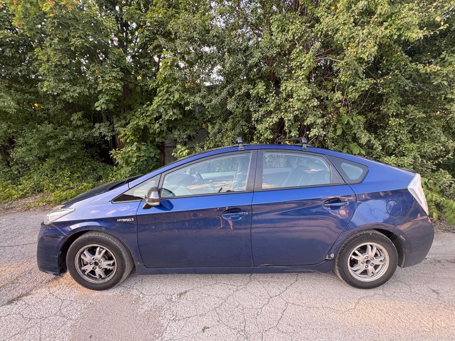 На части Toyota Prius hybrid Тойота Прус хибрид на части 1.8