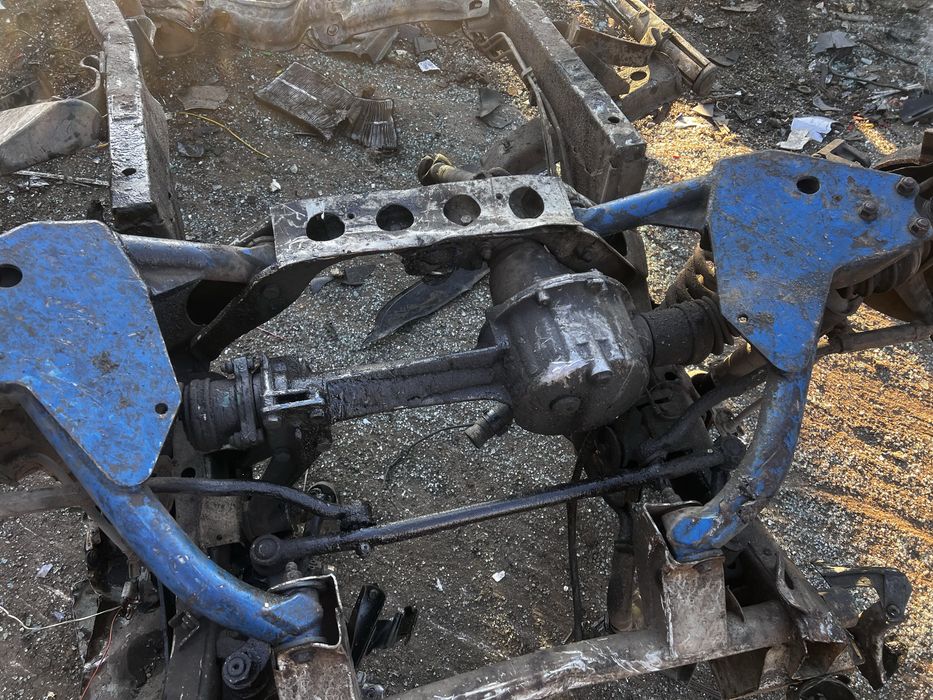 Заден мост с диференциал и преден диф от витара  vitara