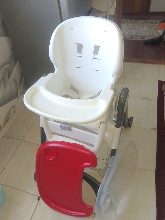 Детский стол для кормления