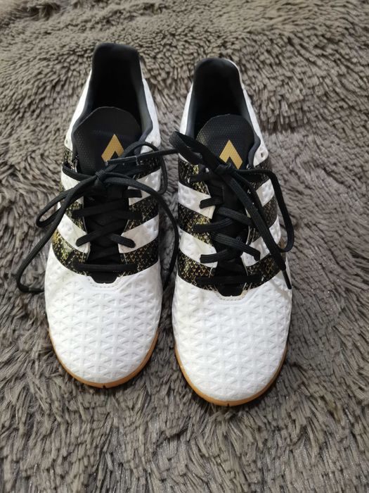 Мъжки ФУТБОЛНИ Маратонки Нови 39 номер ADIDАS ACE 16.4