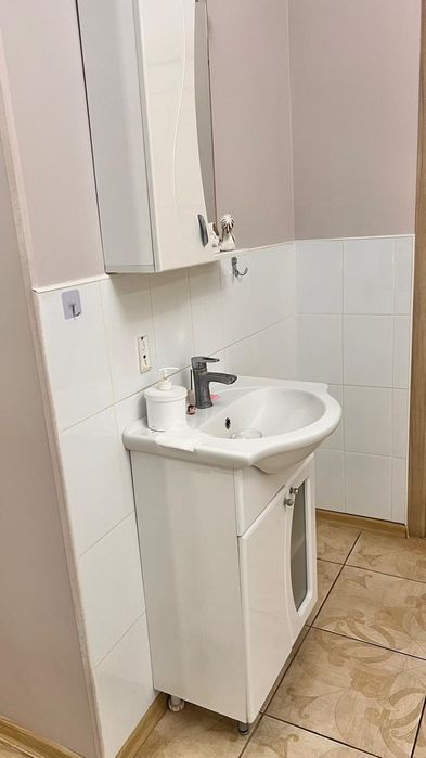 Сдаётся  кабинет в СУБАРЕНДУ