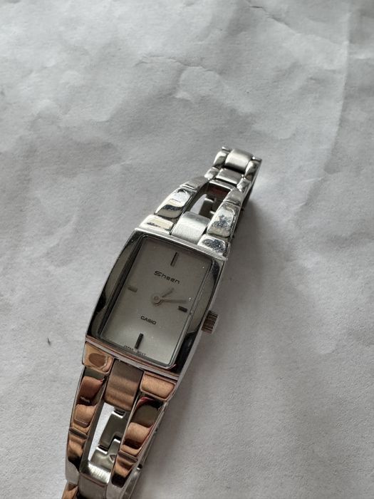 vand ceas dama casio