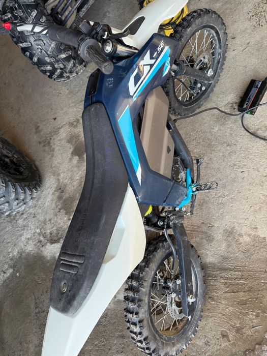 CFMOTO CXcs50 Cross