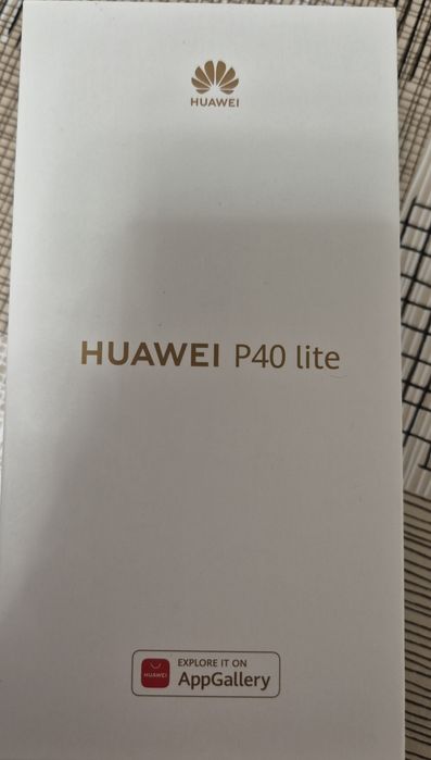 Телефон Huawei P40 Lite