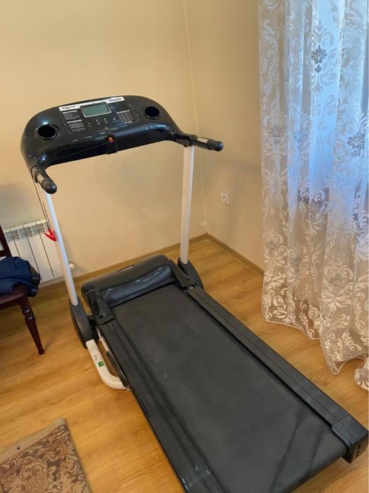 Продам беговую дорожку!!!