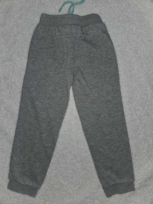 Лот от 4 Детски Панталона - 5-6г