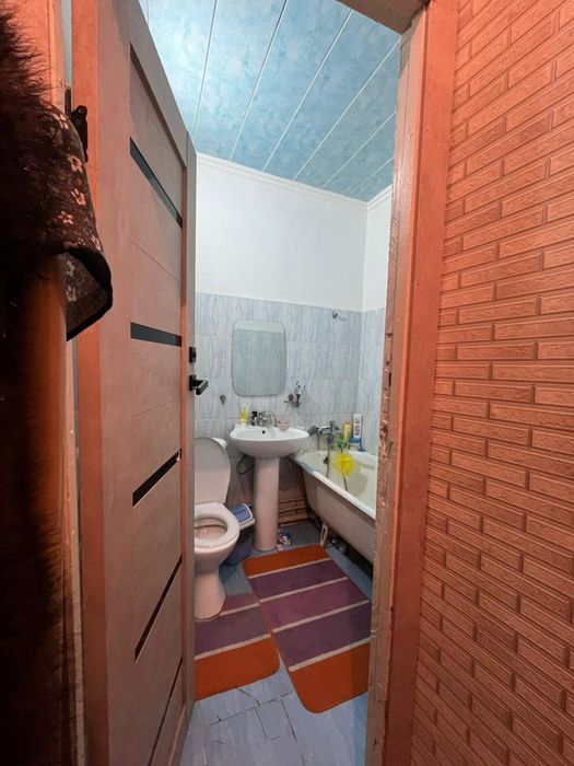 Продам 1а ком 21 микрорайон