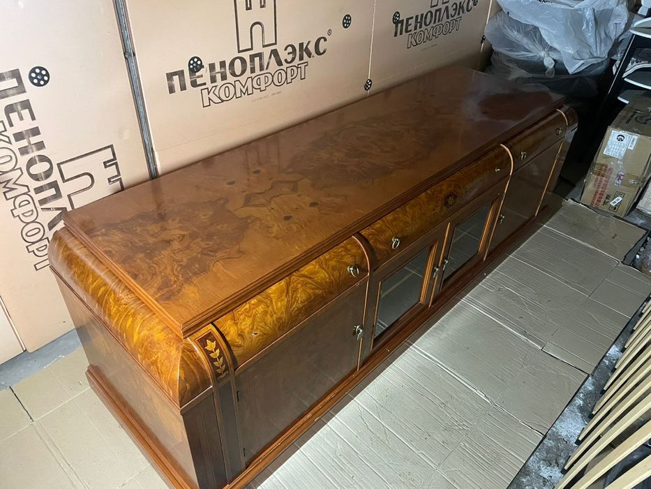 Тумба/шкаф под телевизор