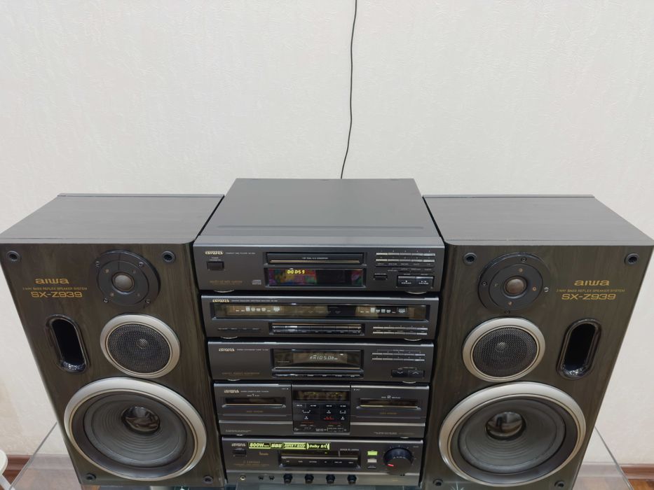 Музыкальный центр  AIWA