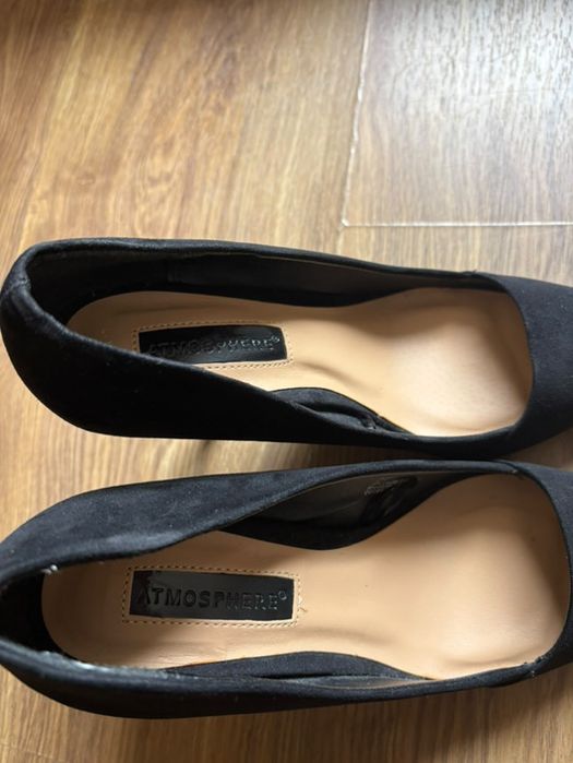 Високи токчета atmosphere