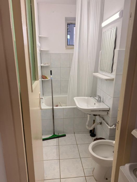 Apartament de închiriat