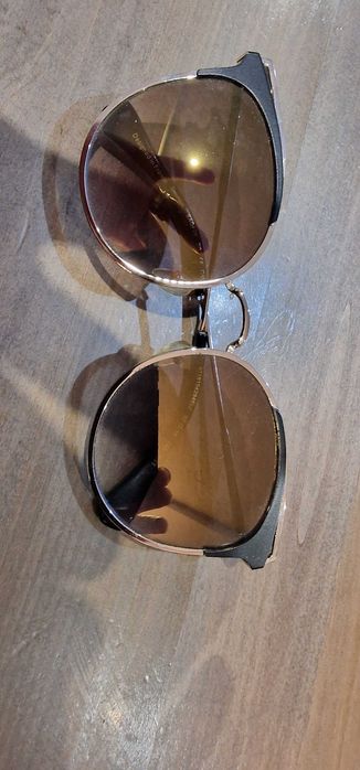 Продавам дамски слънчеви очила Sensaya