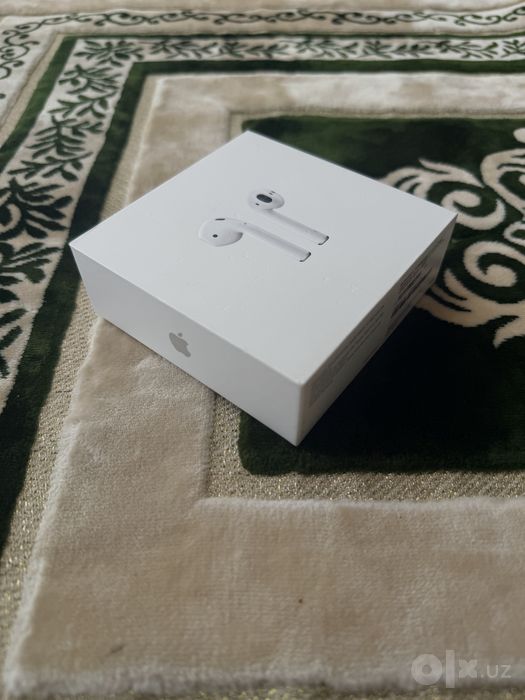 Продам коробку от AirPods 2.1