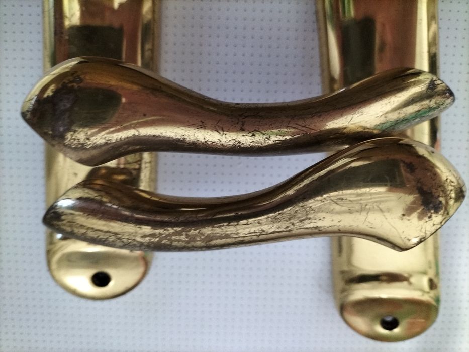 Дверная ручка и сердечник