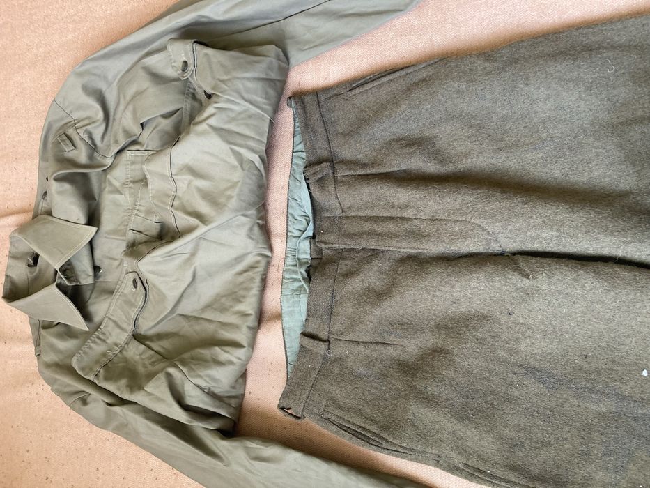 Vand costum militar