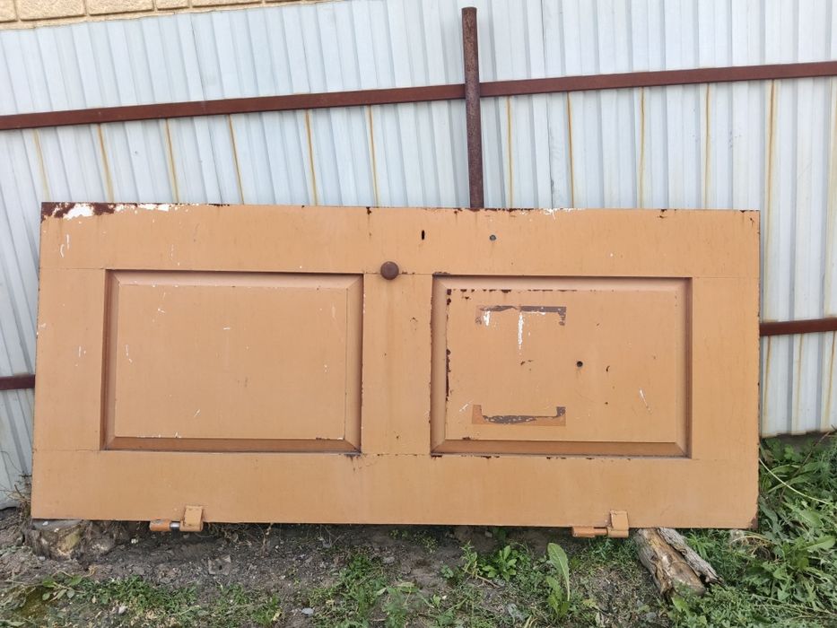 Дверь железная продам