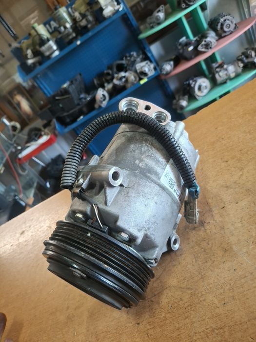 Compresor aer condiționat Opel Astra Zafira Corsa 1.6 1.8 2.0i  DELPHI 7048