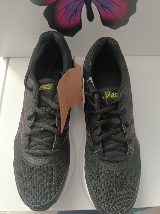 Маратонки Асикс, ASICS