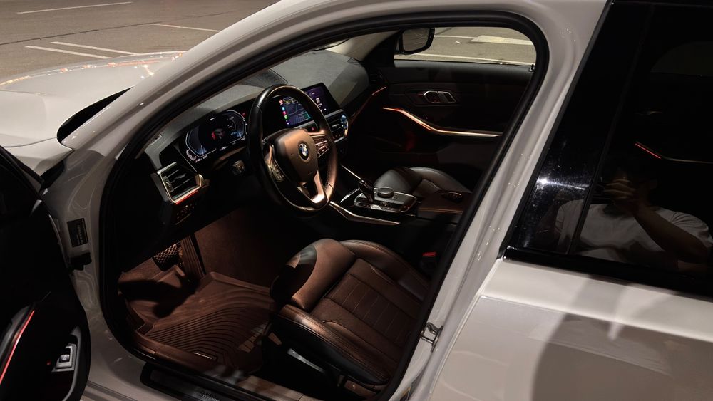BMW 330e g21 2021