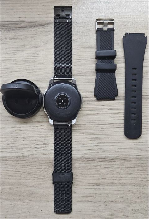 Смарт часовник samsung galaxy 46mm