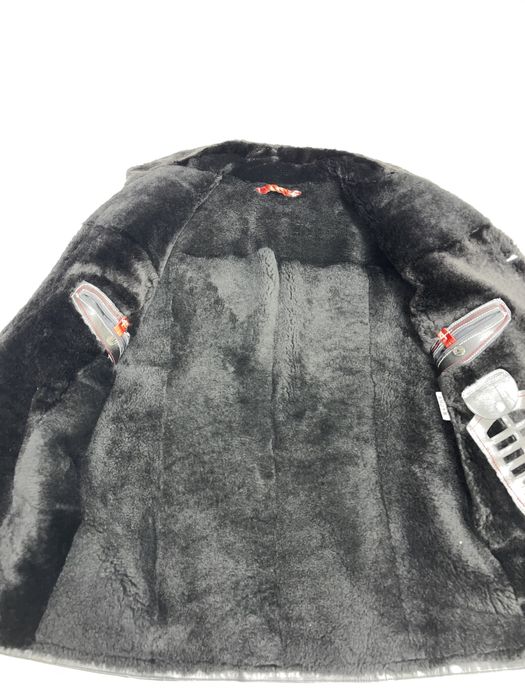 Кожанная куртка размер 52