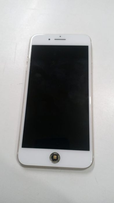 IPhone 7 Plus продам на запчасти