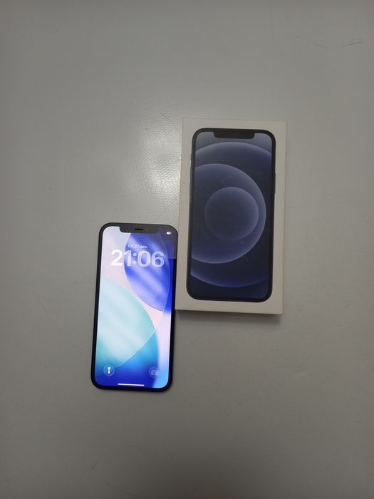 Телефон iphone 12