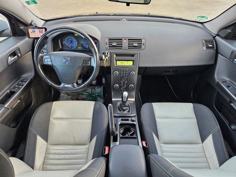 Volvo v50 R design e5