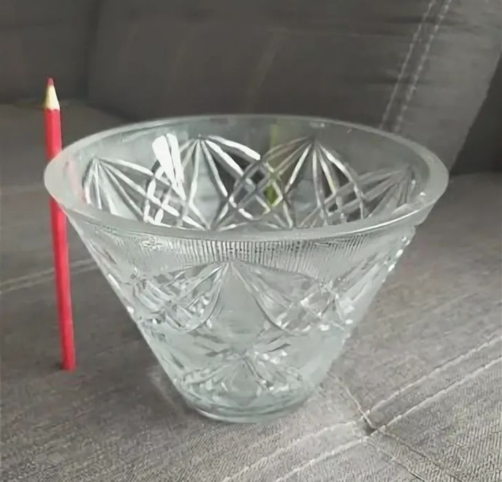 Тарелки 50 штук, хрусталь  Юг