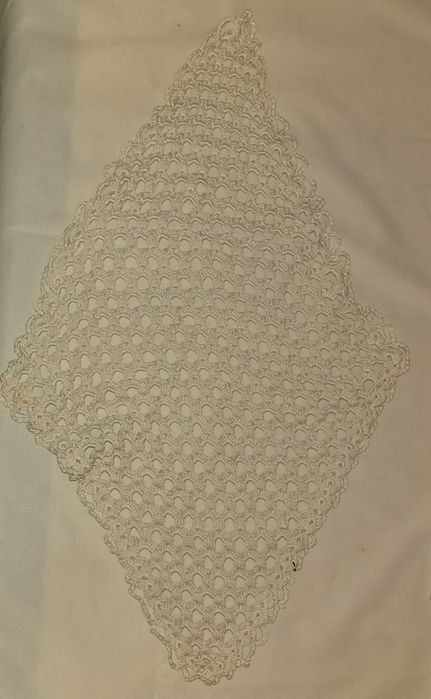 Китеник за спалня, вълнен с дълъг косъм + Ръчно плетено мильо