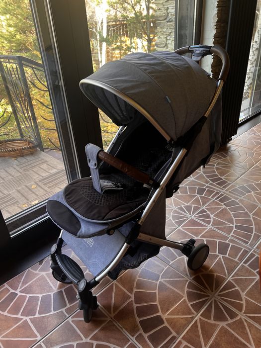 Прогулочная коляска nuovita