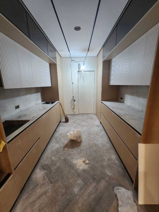 Столешница на кухню из кварца, акрила. Остров, барные стойки, раковины