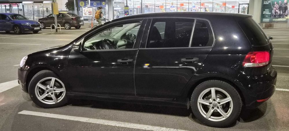 VOLKSWAGEN Golf 2012 — imagine 4