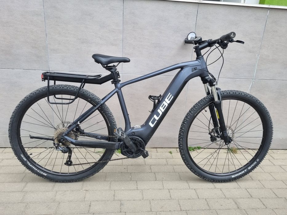 Bicicleta electrica CUBE Reaction