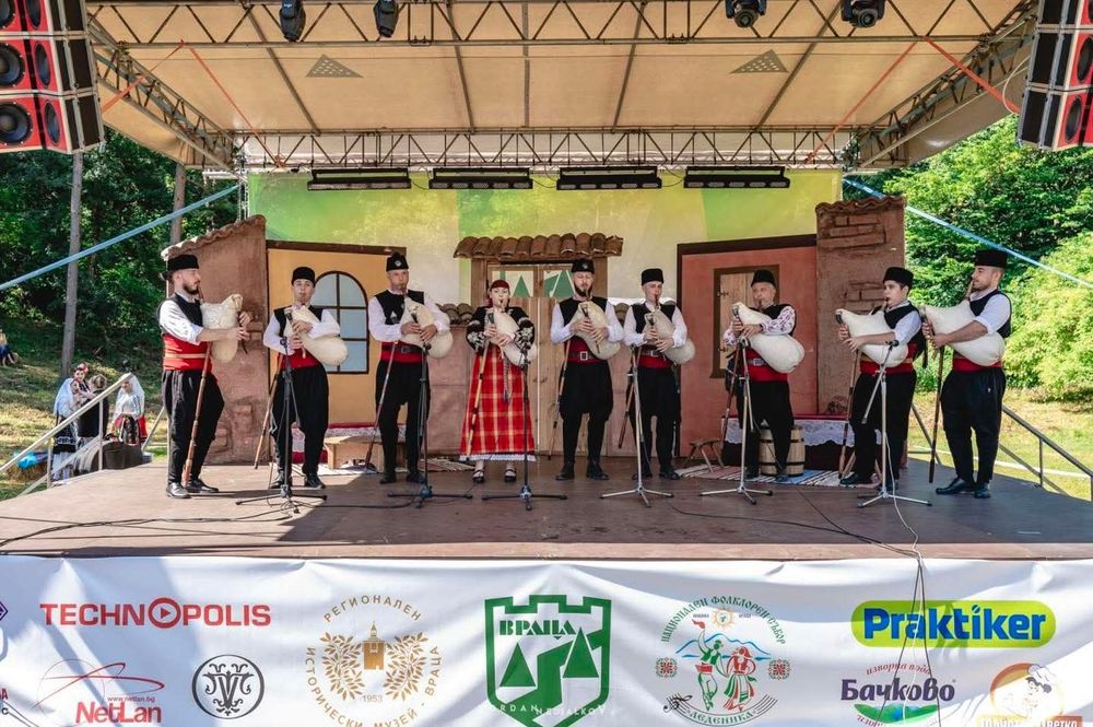 Гайдар,гайдари,певица,тъпан