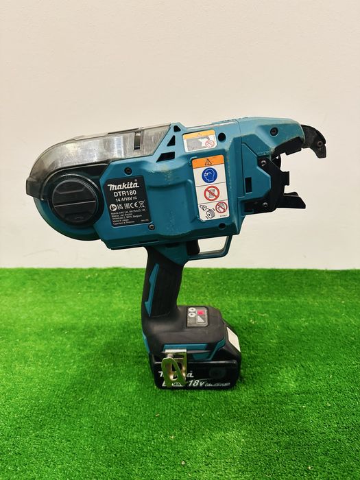 Masina de legat sarma Makita DTR180