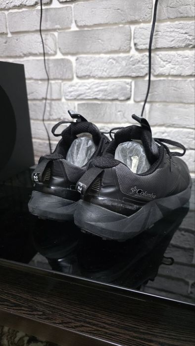 Оригинальные кроссы Columbia