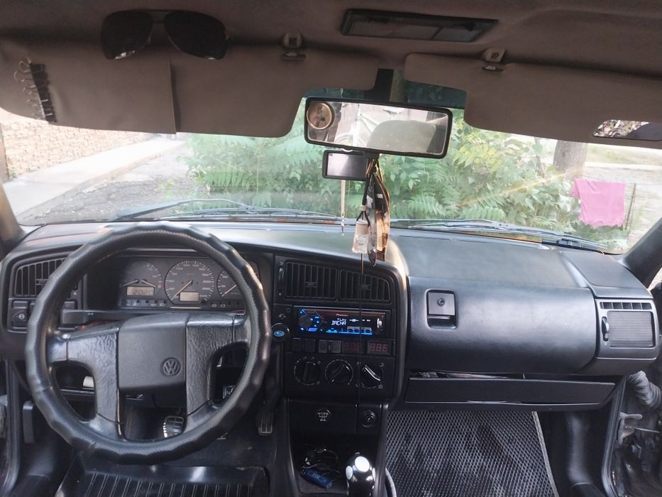 пассат б3 седан 2 куба