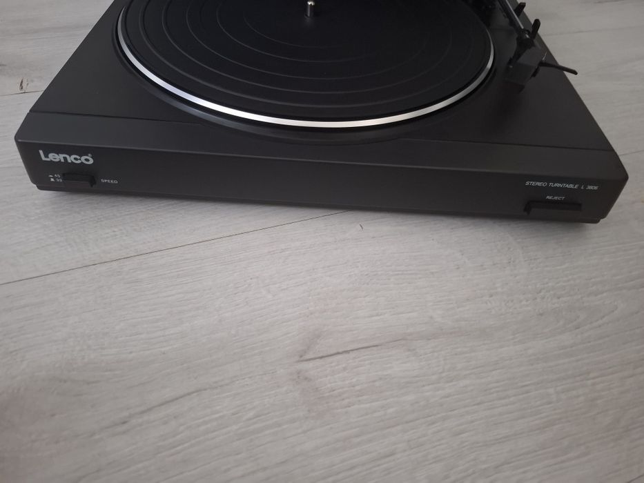 Pik-up deck Lenco Stereo Turntable L3806