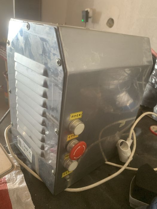 продам ветриный холодильник