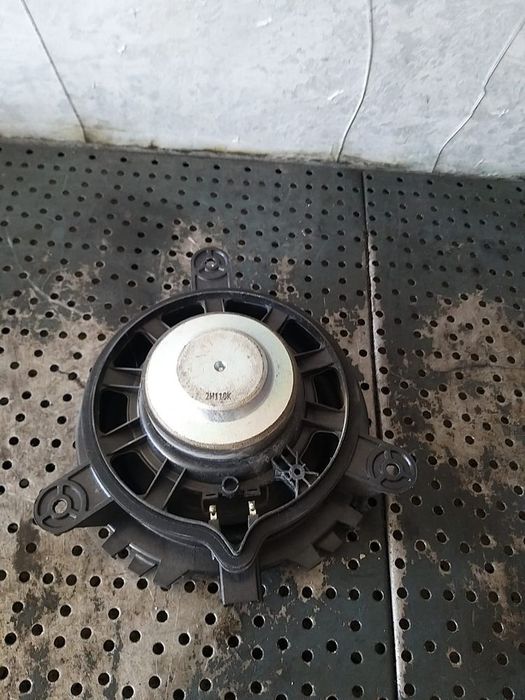 Boxa audio dreapta spate volvo s40 30657445