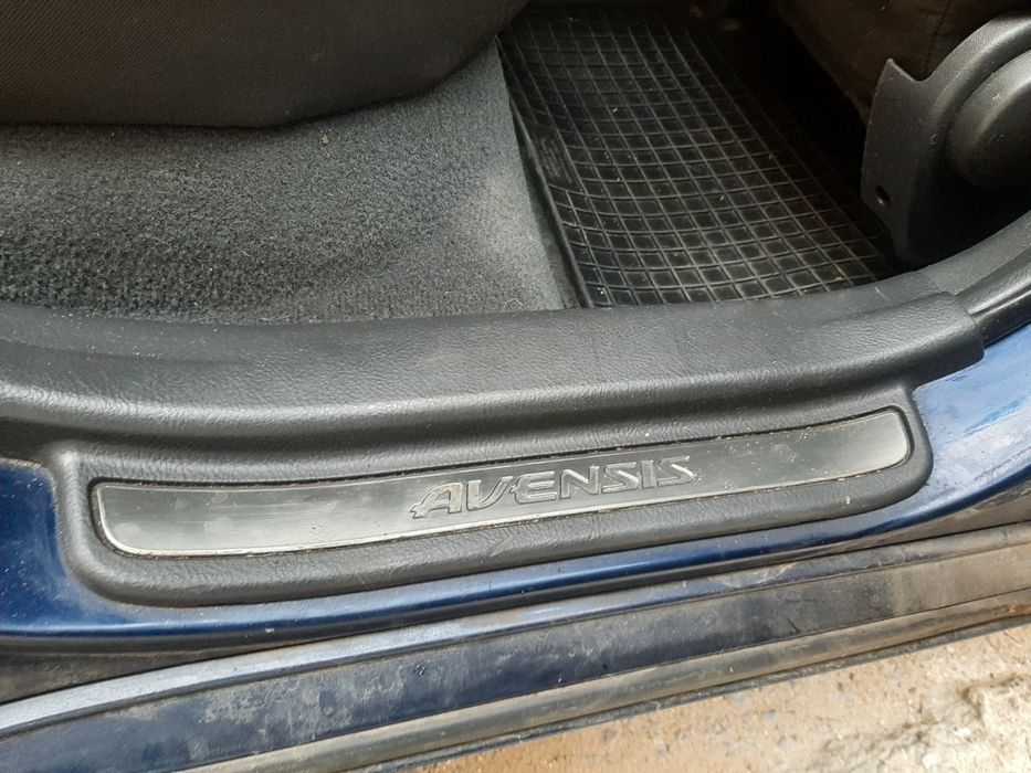 Тойота Авенсис  2,2 Д-4Д 177к.с. ФЕЙСЛИФТ продава,цена 15 200 лева,