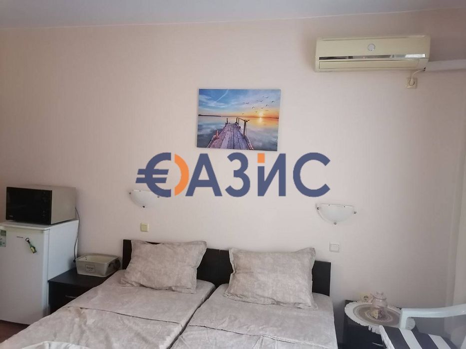 Продава се Едностаен апартамент в Свети Влас - 40 кв.м за 1075 €/кв.м - Снимка #2