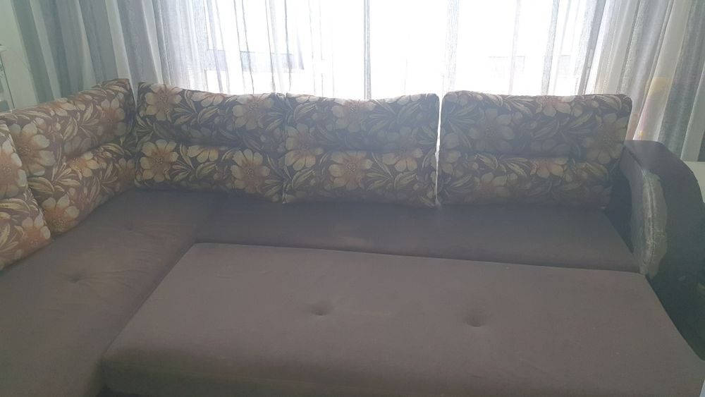 Продам угловой диван б/у