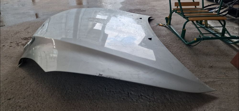 Продам капот от RX 300