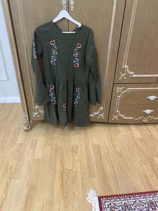 Все платья по 3000 тг