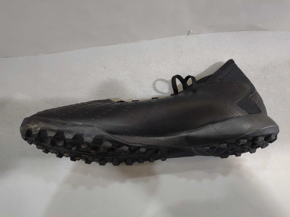 Adidas N46,5/30sm.Футболни стоножки.Нови.Оригинал.