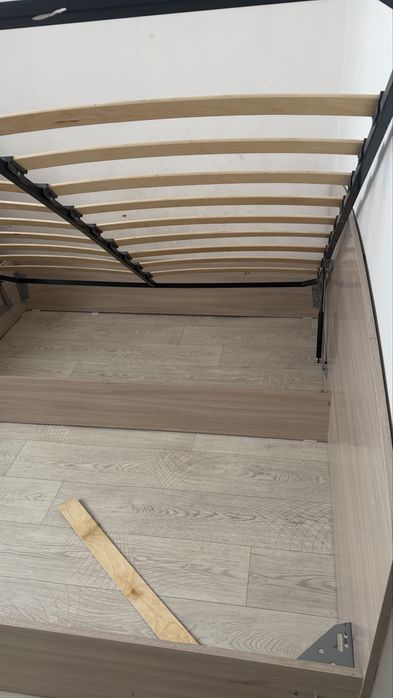 Продам 2-х спальную кровать!